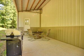 Apartment (1 Bedroom) | Interior - Wooded Gilbertsville Hideaway on Kentucky Lake! (Gilbertsville)