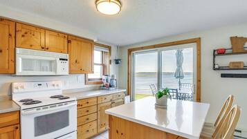 平房 (3 Bedrooms) | 住宿內部