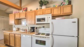 House (1 Bedroom) | Interior