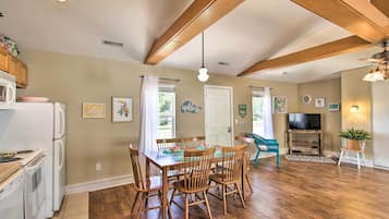 House (1 Bedroom) | Interior