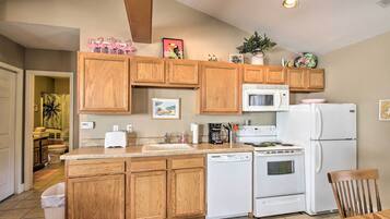 Rumah (1 Bedroom) | Interior