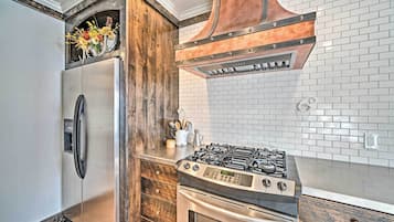 Apartemen (1 Bedroom) | Dapur pribadi | Microwave, oven, kompor, dan mesin pencuci piring