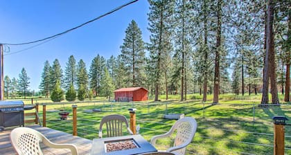 Cozy Chiloquin Retreat < 30 Mi to Crater Lake!