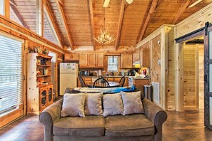 House (1 Bedroom) | Interior