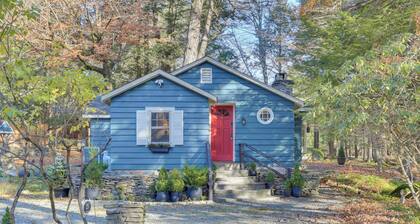 Cozy Catskills Cottage: Creekside Deck & Fire Pit