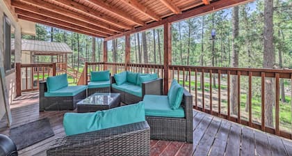 Pet-friendly Ruidoso Home w/ Deck & Forest Views!