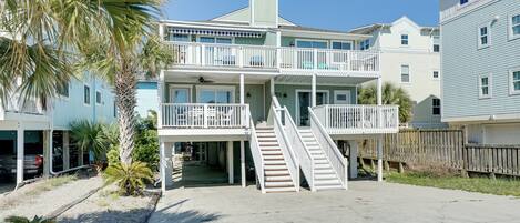 Apartment (3 Bedrooms) | Front of property