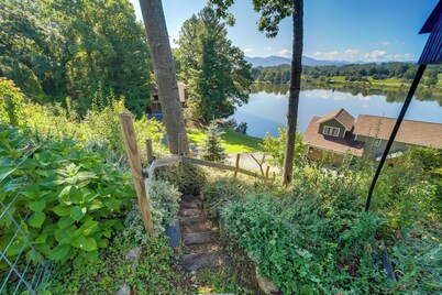 Serene Lake Junaluska Gem: Deck & Mountain Views