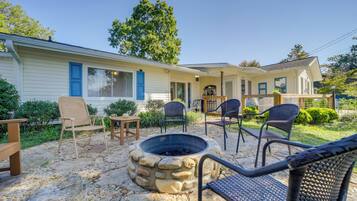 Apartment (2 Bedrooms) | Front of property