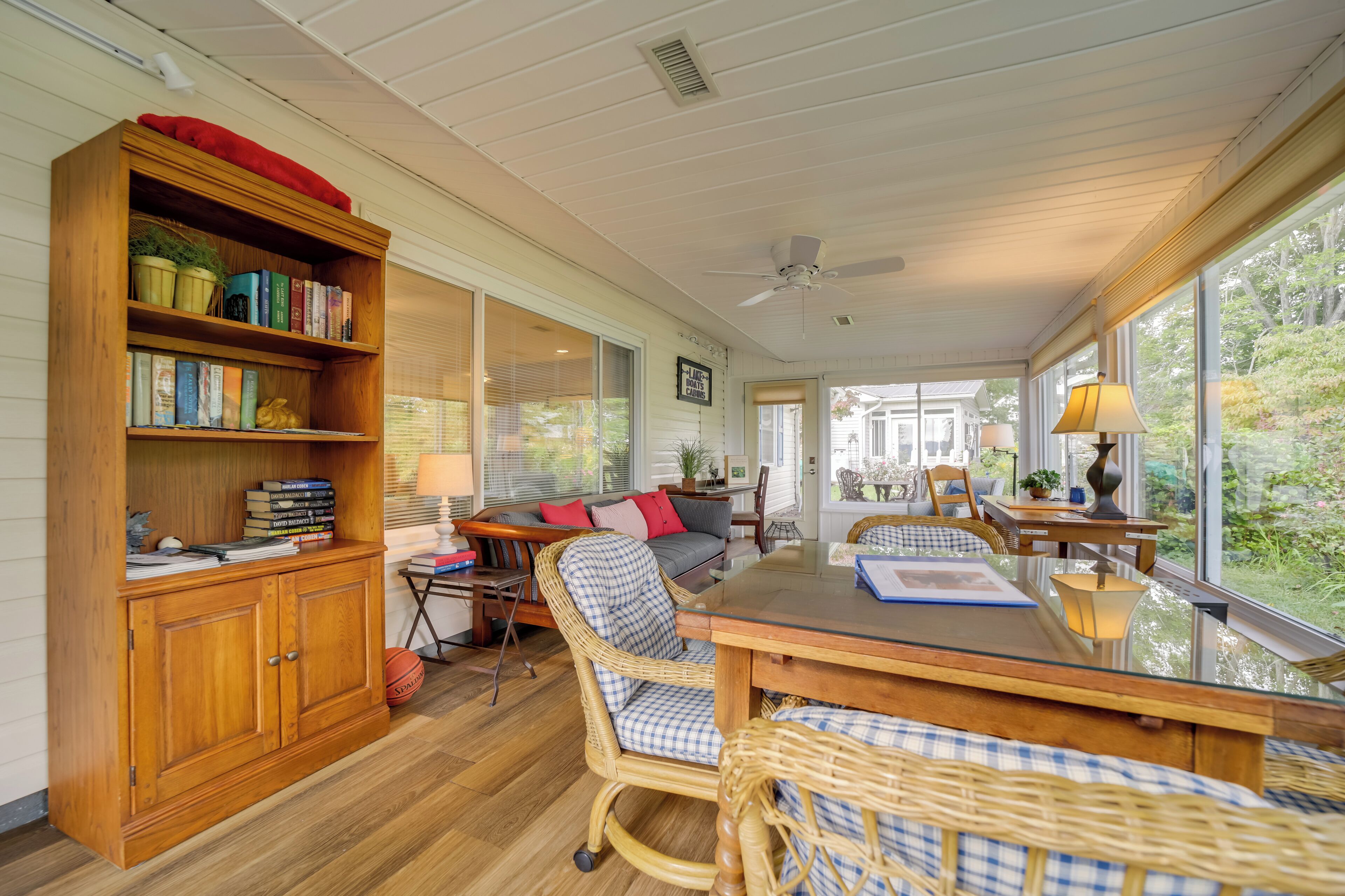 Apartment (2 Bedrooms) | Bahagian dalam