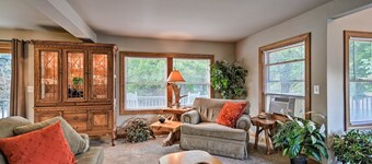 Pet-friendly Home Near Lakes & Snowmobile Trails!