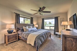 Interior - Cozy Designer Home w/ Gorgeous Mountain Views! (Pagosa Springs)