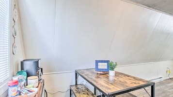 House (1 Bedroom) | Interior