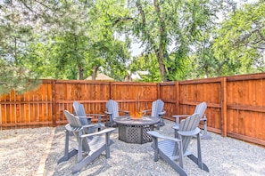 Apartment (2 Bedrooms) | Front of property