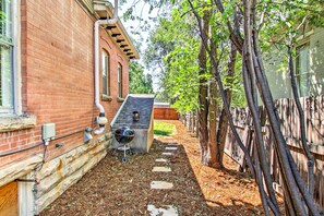 Apartment (2 Bedrooms) | Interior - Historic Redstone w/ Large Backyard, Walk To Csu! (Fort Collins)
