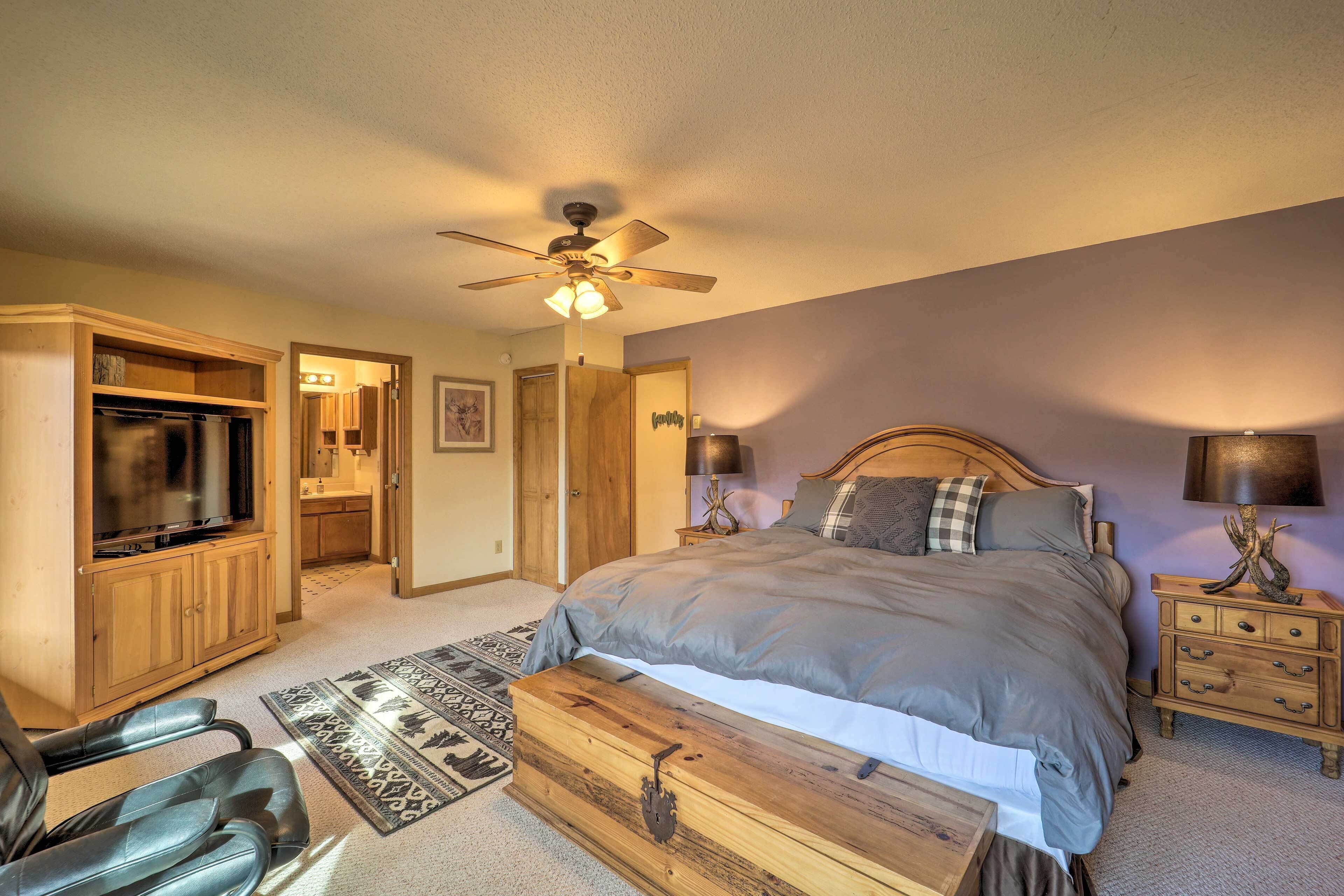 House (4 Bedrooms) | Interior