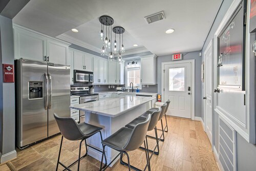 Modern Retreat ~ 1/2 Mi to Bryant-denny Stadium