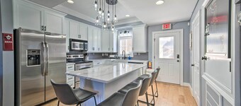 Modern Retreat ~ 1/2 Mi to Bryant-denny Stadium