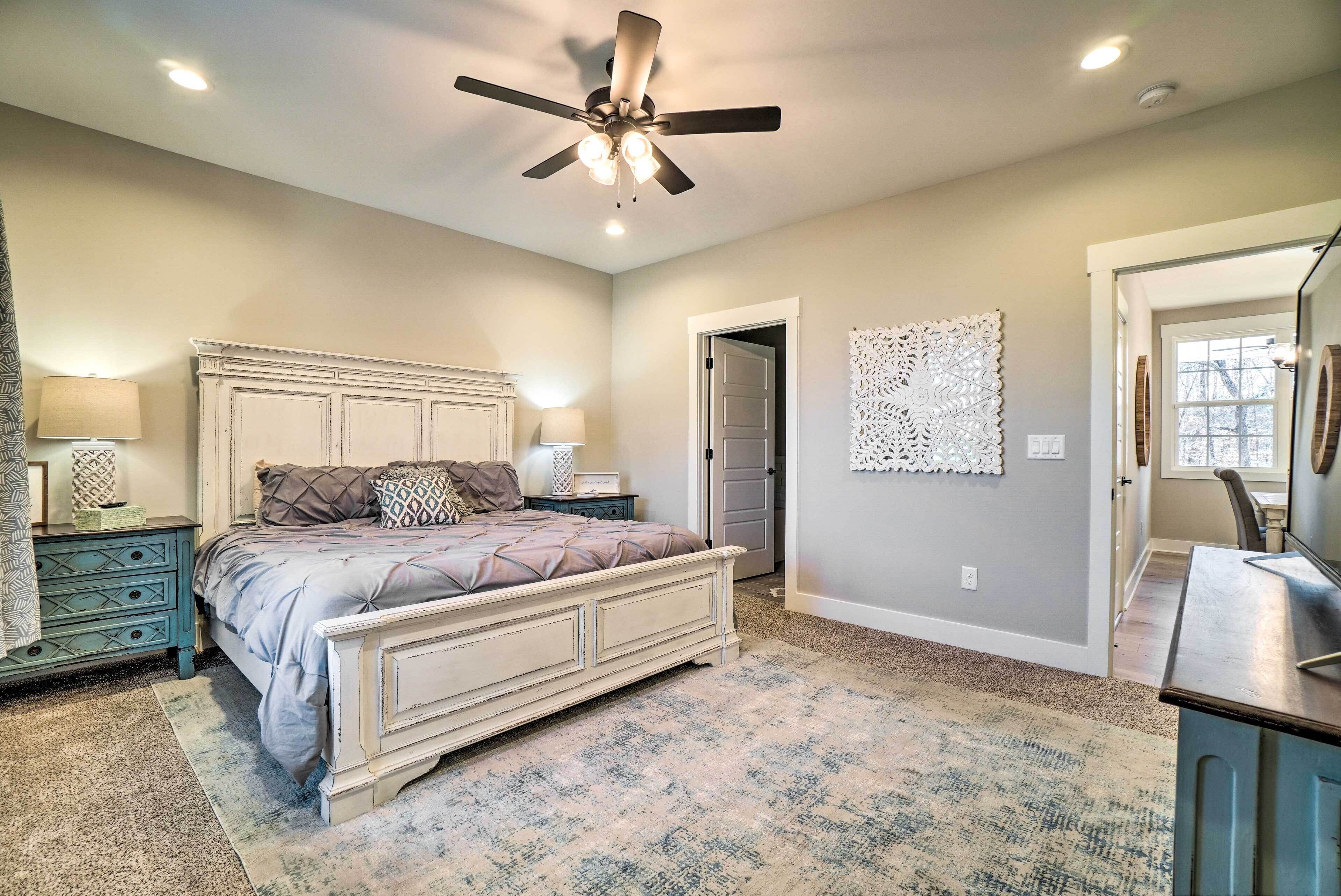 House (3 Bedrooms) | Interior