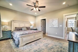 House (3 Bedrooms) | Interior