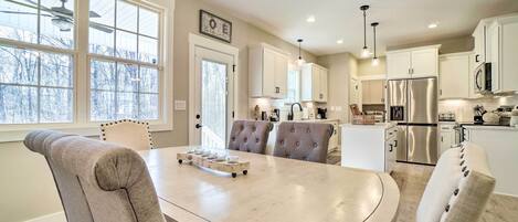 House (3 Bedrooms) | Interior