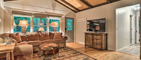 Cottage (4 Bedrooms) | Front of property
