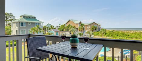 Apartment (2 Bedrooms) | Outdoor dining