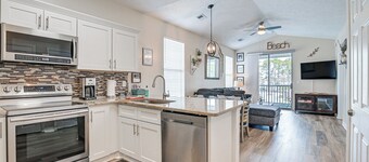 4 Mi to Ocean: Breezy Golf Condo in Myrtle Beach!