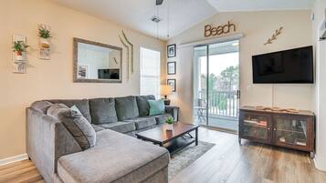 Apartment (2 Bedrooms) | Front of property