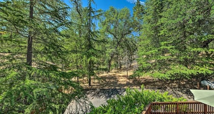 Pine Mountain Lake Haven w/ Spacious Deck!