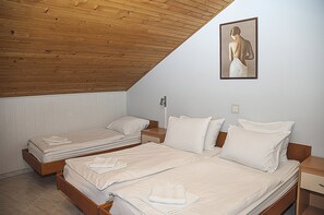 2 bedrooms, WiFi, bed sheets