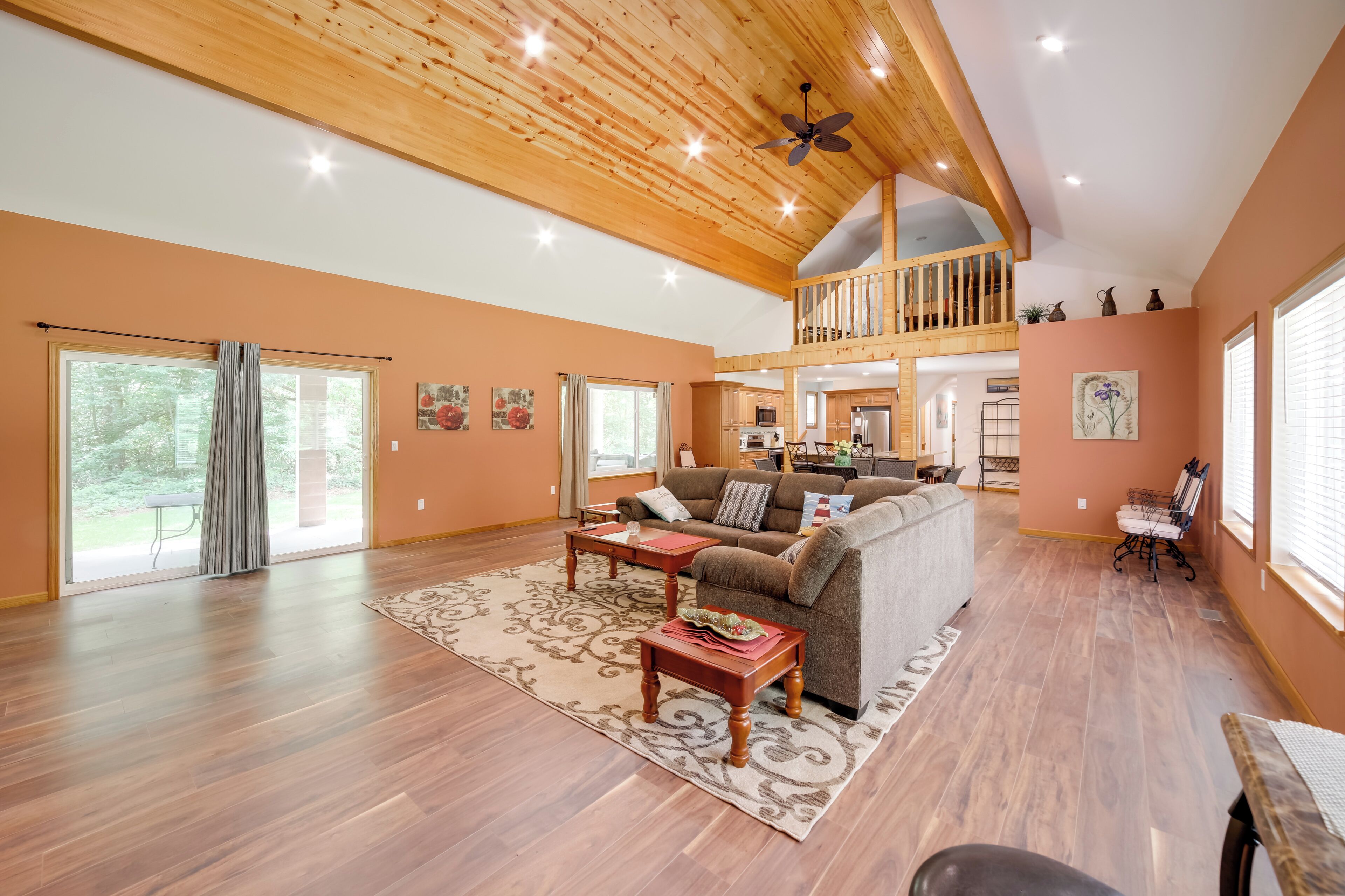 House (4 Bedrooms) | Interior