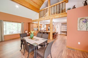 House (4 Bedrooms) | Interior