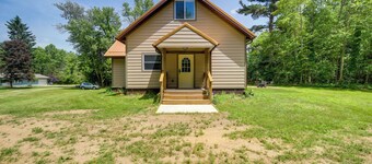 Spacious House on Half Acre < 3 Mi to Beach!