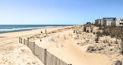 Steps to Ocean City Beach: Condo w/ Balcony