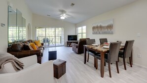 Unclassified image, 3 of 36, button - Holiday Hills Condo w/ Balcony & Pool Access (Branson)