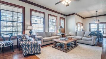 Nhà (4 Bedrooms) | Nội thất