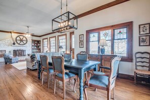 Interior - Beautiful Hill Country Ranch Home - 4 Mi to Town! (Boerne)