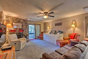 Apartment (2 Bedrooms) | Interior - Angel Fire Mtn Escape: Walk to Chile Express Lift! (Angel Fire)