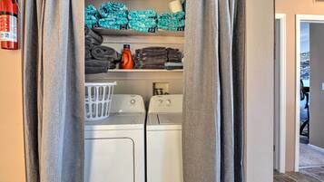 Cottage (3 Bedrooms) | Interior