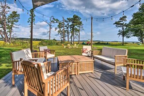 Cottage (3 Bedrooms) | Terrace/patio - Charming Pine Point Cottage - 2 Blocks to Ocean! (Scarborough)