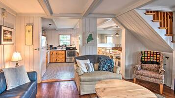 Cottage (3 Bedrooms) | Interior