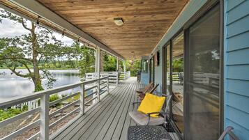 House (5 Bedrooms) | Interior