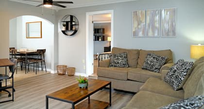 Modern & Cozy 4 Bedroom home !