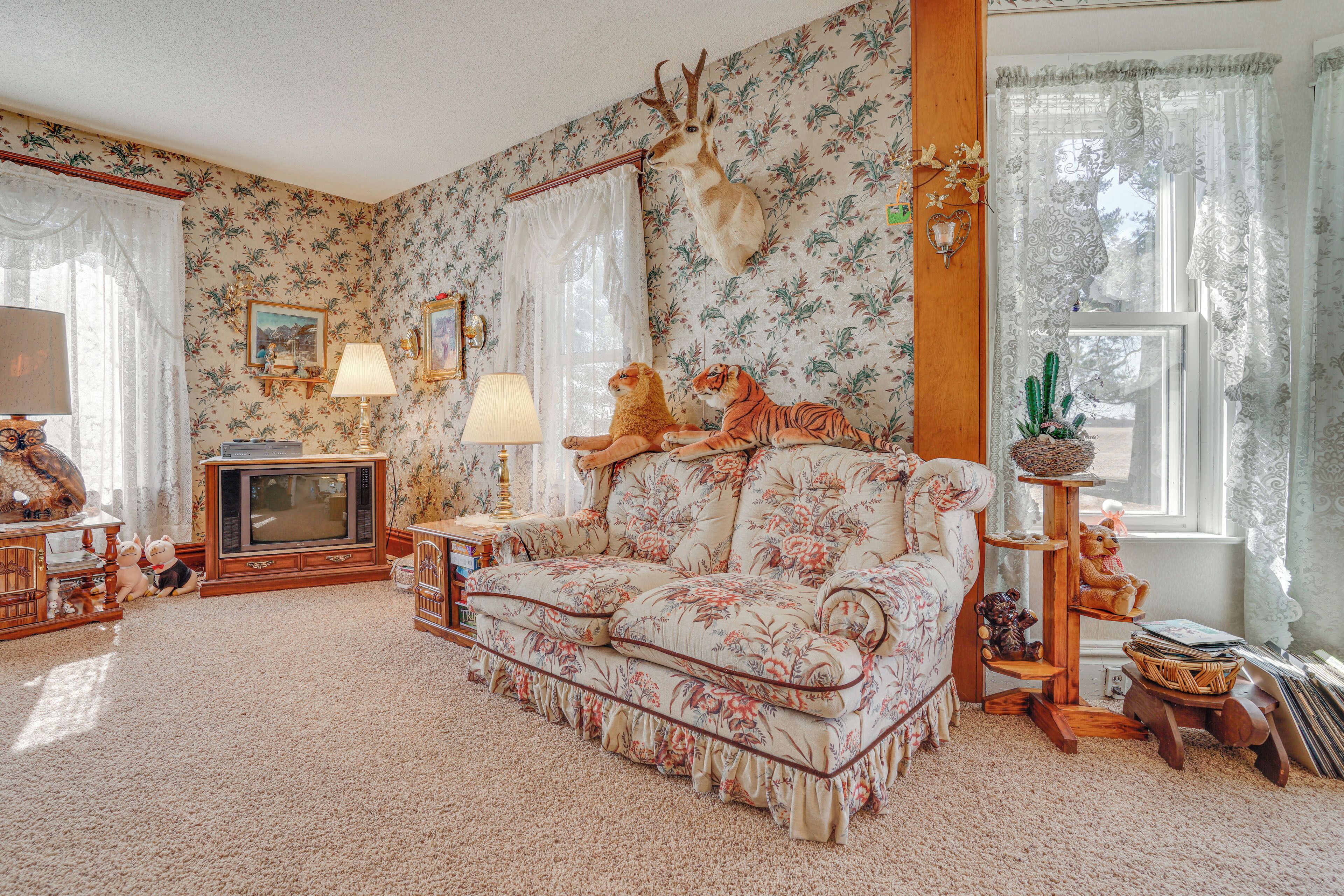 House (3 Bedrooms) | Interior