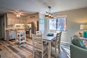 Interior - Relax by Pool & Walk to Beach: Hilton Head Condo! (Hilton Head Island)