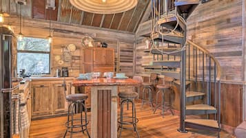 House (0 Bedroom) | Interior