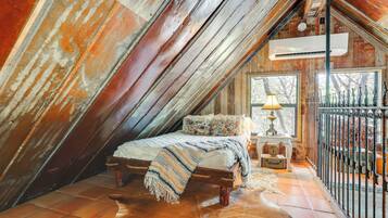 House (0 Bedroom) | Interior