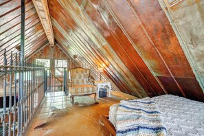 House (0 Bedroom) | Interior