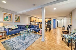 Apartment (2 Bedrooms) | Front of property